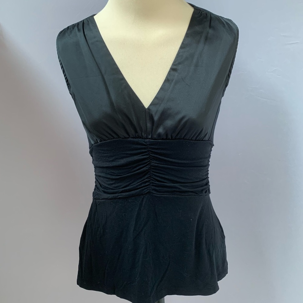 The Limited Women's sleeveless tank top blouse